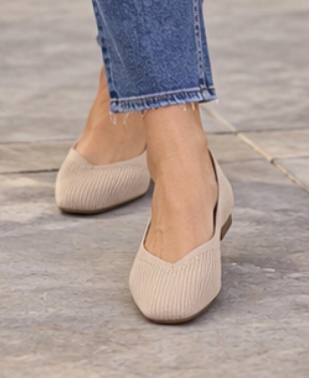 Vivaia Shoes Margot 2.0 Square-Toe V-Cut Flats EU 36W, US 5.5-6 Wide New NIB